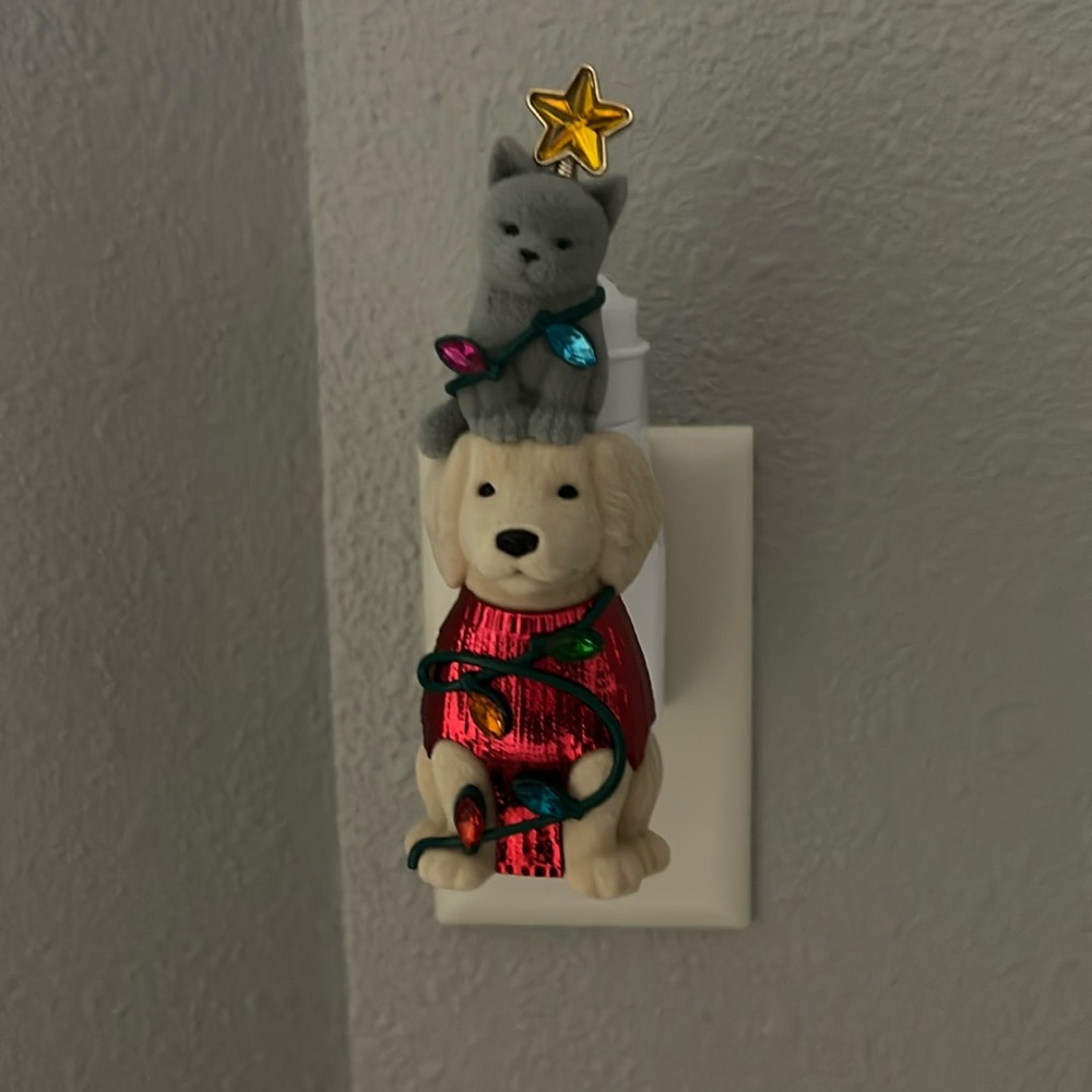 BATH AND BODY WORKS PLUG IN